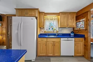 12 Winthrop Dr, Falmouth, MA 02536 - Photo 11