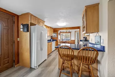 12 Winthrop Dr, Falmouth, MA 02536 - Photo 9