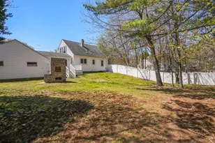 54 Meadowbrook Rd, Chelmsford, MA 01863 - Photo 3