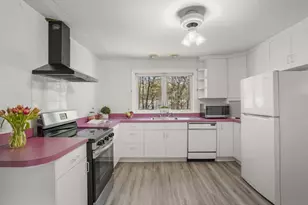 54 Meadowbrook Rd, Chelmsford, MA 01863 - Photo 9