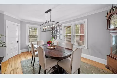 25 Lyman St, Beverly, MA 01915 - Photo 9