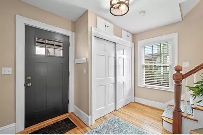 25 Lyman St, Beverly, MA 01915 - Photo 3