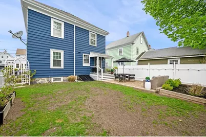25 Lyman St, Beverly, MA 01915 - Photo 35