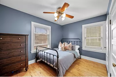 25 Lyman St, Beverly, MA 01915 - Photo 23