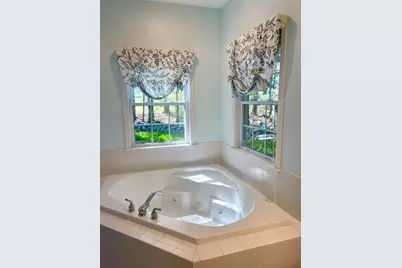 176 Mary Catherine Dr, Lancaster, MA 01523 - Photo 29