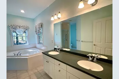 176 Mary Catherine Dr, Lancaster, MA 01523 - Photo 27