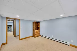 34 Hilltop Dr, Bourne, MA 02561 - Photo 25
