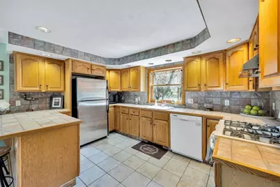 34 Hilltop Dr, Bourne, MA 02561 - Photo 11
