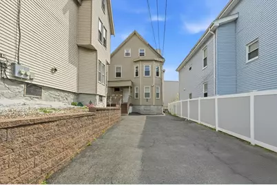 22 Faulkner St #2, Malden, MA 02148 - Photo 17