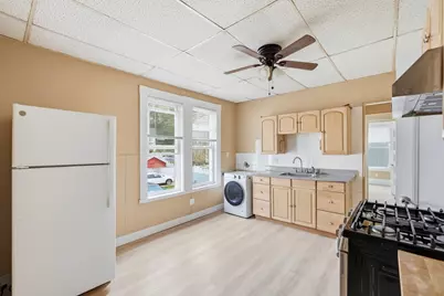 22 Faulkner St #2, Malden, MA 02148 - Photo 9