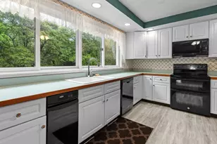 49 South St, Grafton, MA 01519 - Photo 17