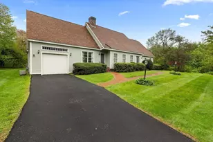 49 South St, Grafton, MA 01519 - Photo 3