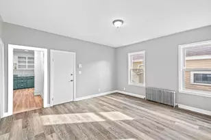712 Eastern Ave, Fall River, MA 02723 - Photo 3