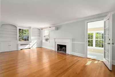 22 Lafayette Cir, Wellesley, MA 02482 - Photo 5
