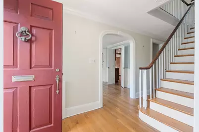22 Lafayette Cir, Wellesley, MA 02482 - Photo 3