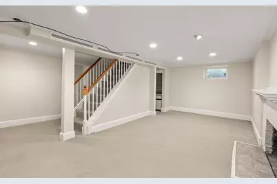22 Lafayette Cir, Wellesley, MA 02482 - Photo 27