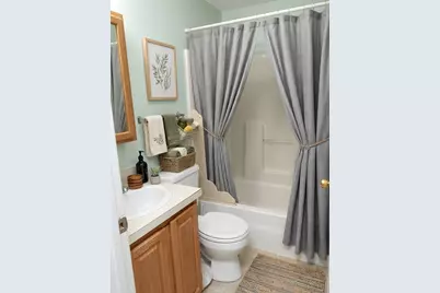 122 Berkshire Street #8(4B), Cambridge, MA 02141 - Photo 5