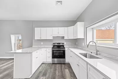 712-722 Eastern Ave #3, Fall River, MA 02723 - Photo 1