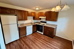 47 Edgelawn Ave, North Andover, MA 01845 - Photo 7