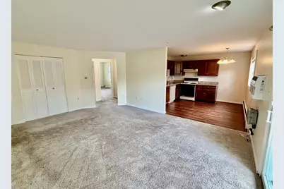 47 Edgelawn Ave #9, North Andover, MA 01845 - Photo 5