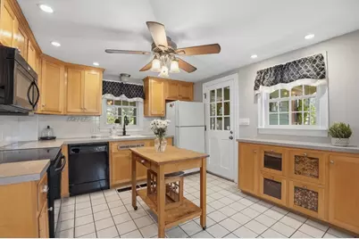 305 Hanover St, Hanover, MA 02339 - Photo 5