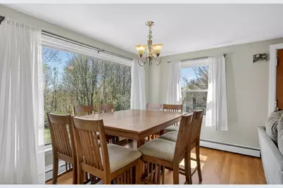 18 Hillside Dr, Lunenburg, MA 01462 - Photo 5