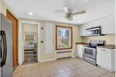 18 Hillside Dr, Lunenburg, MA 01462 - Photo 7