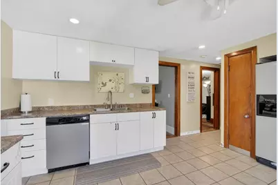 18 Hillside Dr, Lunenburg, MA 01462 - Photo 9