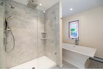 222 Bray St, Gloucester, MA 01930 - Photo 23