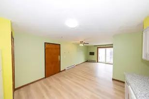 15 Houghton St, Worcester, MA 01604 - Photo 7