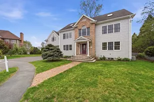 131 Range Heights Rd, Lynn, MA 01904 - Photo 3