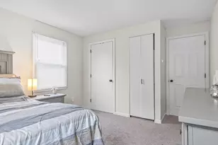 60 Chapin St, Holyoke, MA 01040 - Photo 11
