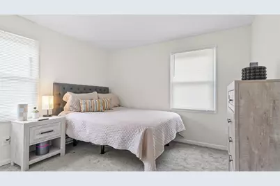 60 Chapin St #D, Holyoke, MA 01040 - Photo 9