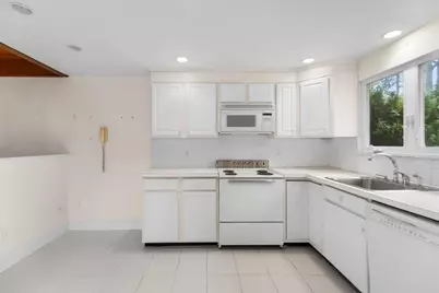 3 Heritage Dr #3, Bourne, MA 02532 - Photo 9