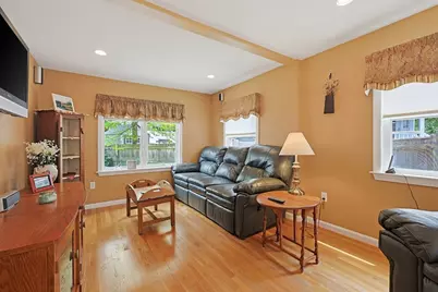 7 Lilac Court, Walpole, MA 02081 - Photo 11