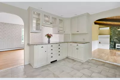 232 Eastwood Dr, Westfield, MA 01085 - Photo 7