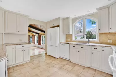 232 Eastwood Dr, Westfield, MA 01085 - Photo 5