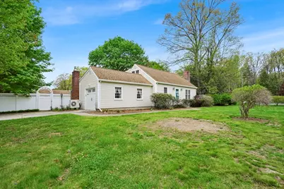 232 Eastwood Dr, Westfield, MA 01085 - Photo 3