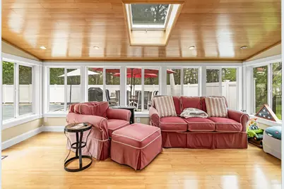 26 Reservoir Dr, Danvers, MA 01923 - Photo 9