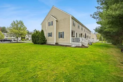 33 Old Cedar Village #33, Bridgewater, MA 02324 - Photo 5