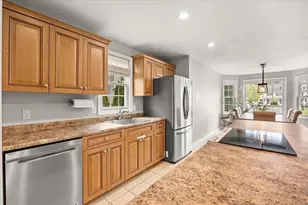 33 Old Cedar Village, Bridgewater, MA 02324 - Photo 9