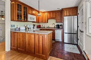 841 Dennison Dr, Southbridge, MA 01550 - Photo 9