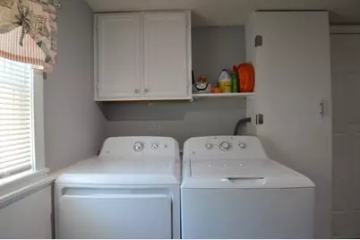 17-19 Chestnut Street, Marlborough, MA 01752 - Photo 19