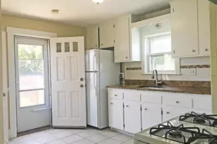 643 Saratoga St, Boston, MA 02128 - Photo 7