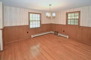 4 Applecrest Rd, Andover, MA 01810 - Photo 5