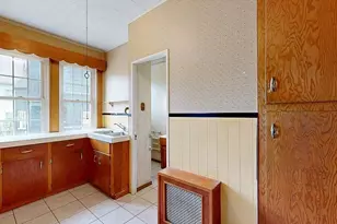 14 Hadwen Rd, Worcester, MA 01602 - Photo 5