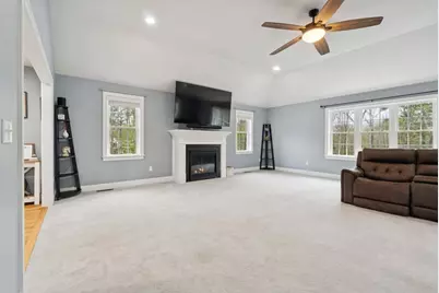 97 Glenwood Pl Ext, Rutland, MA 01543 - Photo 5