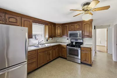 9 Brae Rd, Fairhaven, MA 02719 - Photo 7