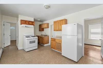 18 Pleasant St, Lowell, MA 01852 - Photo 17