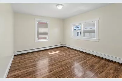 18 Pleasant St, Lowell, MA 01852 - Photo 23
